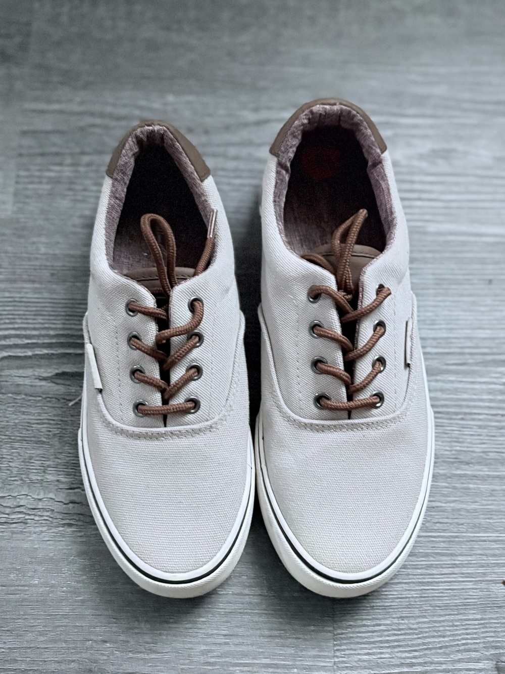 Maui & Sons  Casual Canvas Lace-Up Sneakers in Light Beige. Boys size 4